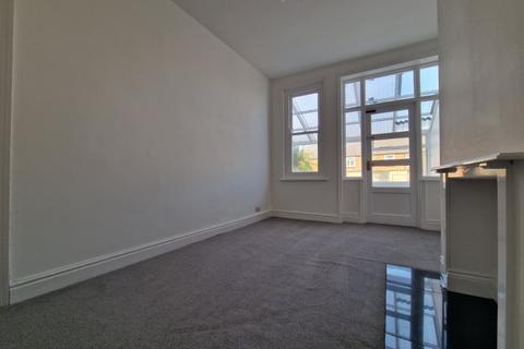 undefined, Warren Avenue, Hampshire PO4
