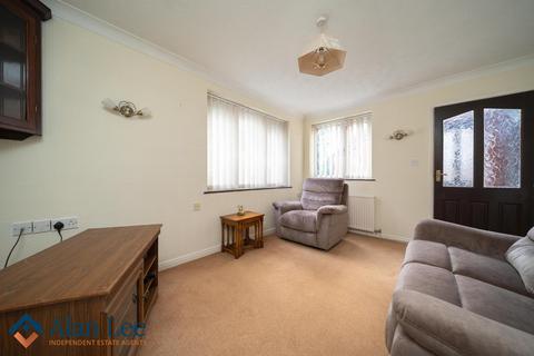 1 bedroom flat for sale, Grovewood Mews, Macclesfield, SK11 6AB