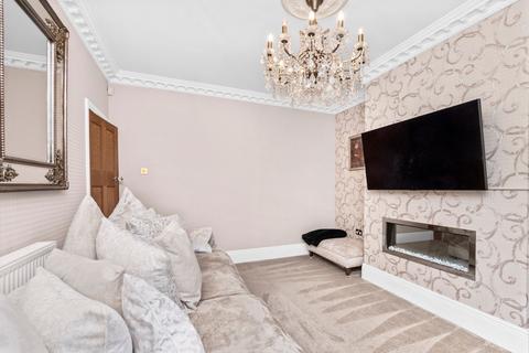 3 bedroom semi-detached house for sale, Kiln Lane, Dentons Green, WA10