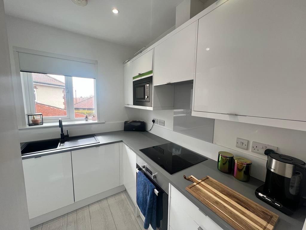 Kitchen: