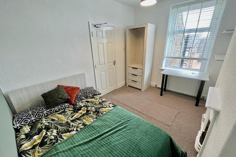 4 bedroom private hall to rent, Wyresdale Road, Lancaster LA1