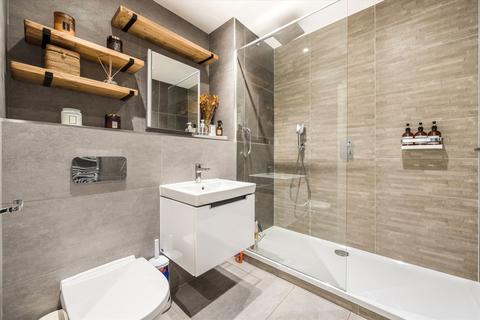 2 bedroom flat for sale, Crystal Palace Road, London SE22