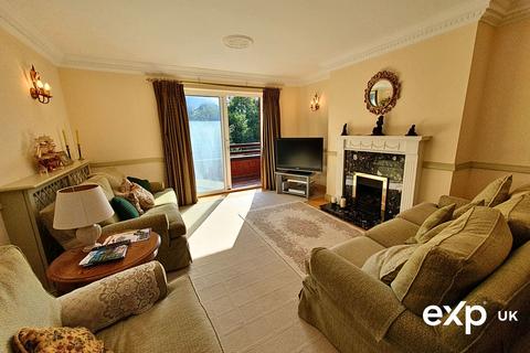 3 bedroom apartment for sale, The Esplanade, Poole BH13