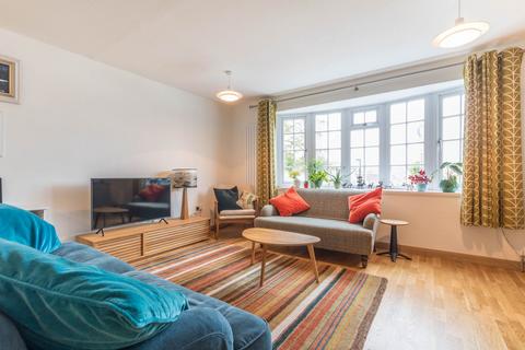 13 Brow Close, Windermere, LA23 2HA