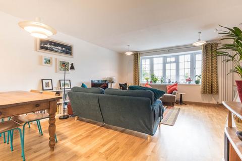 13 Brow Close, Windermere, LA23 2HA