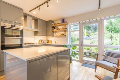 13 Brow Close, Windermere, LA23 2HA