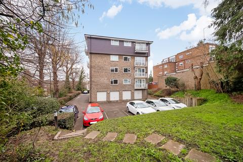 Warwick Court, Bromley, BR2
