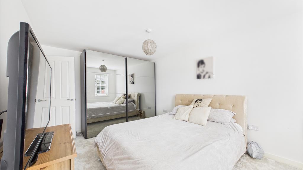 Bedroom 2 (1)