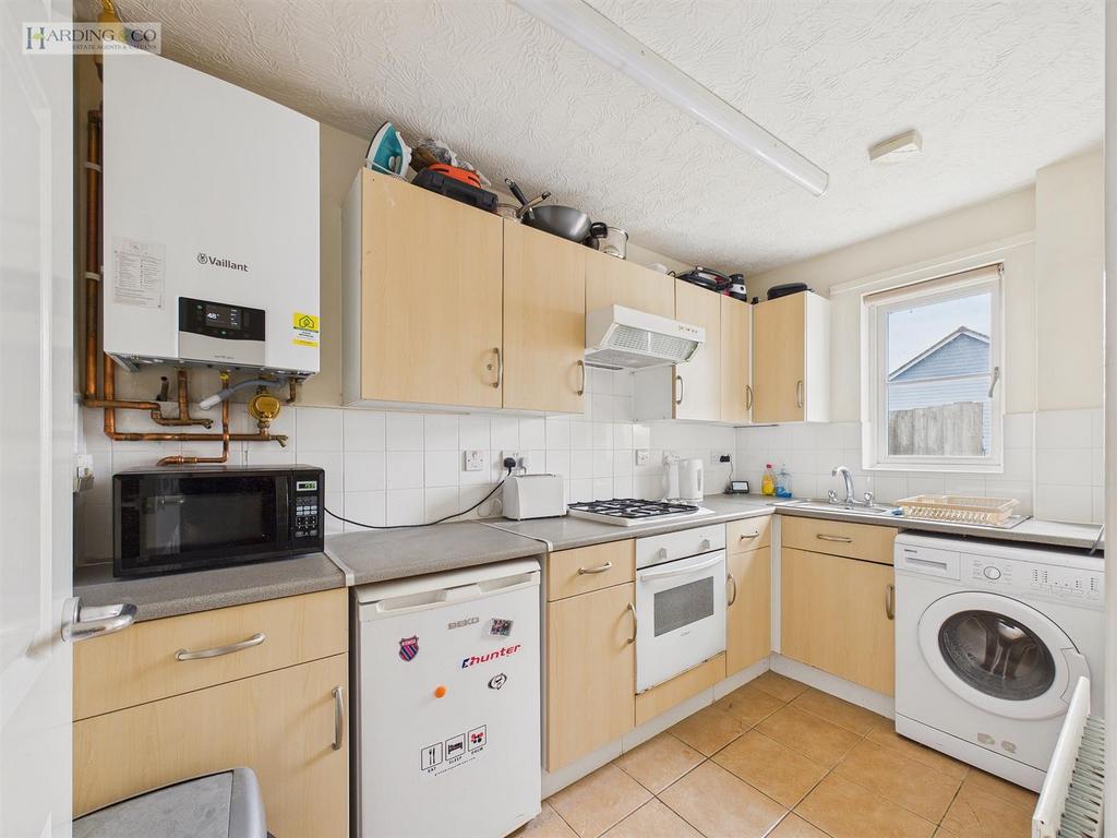Kitchen .1.jpg