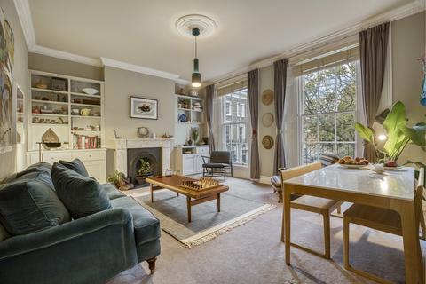 2 bedroom flat for sale - Granville Square, London, WC1X