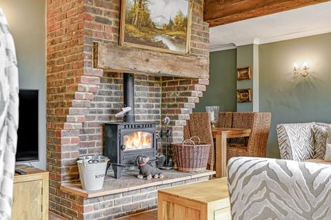 4 bedroom house for sale, Old Ham Lane, Lenham, Maidstone, Kent, ME17