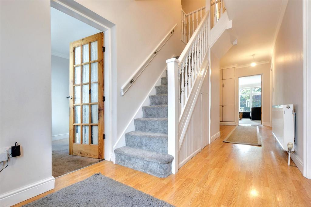 Entrance hall .jpeg