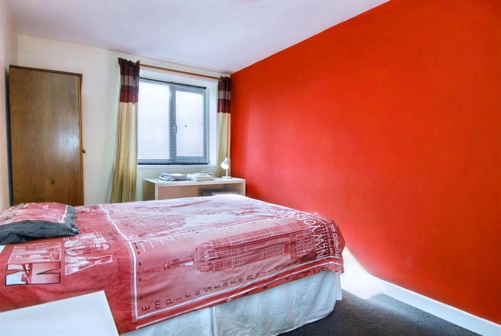 Bedroom 1.jpeg