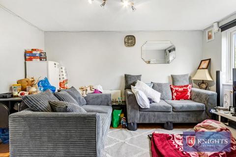undefined, Gartons Close, Enfield, EN3