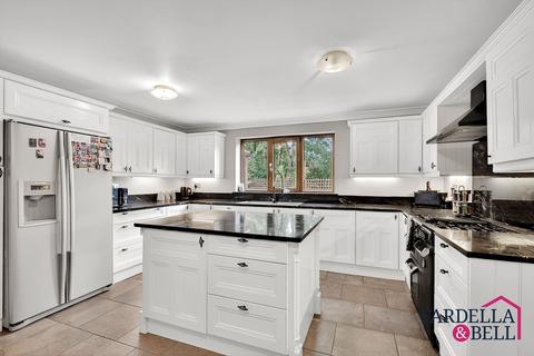 5 bedroom detached house for sale, Lockyer Avenue, Burnley, BB12