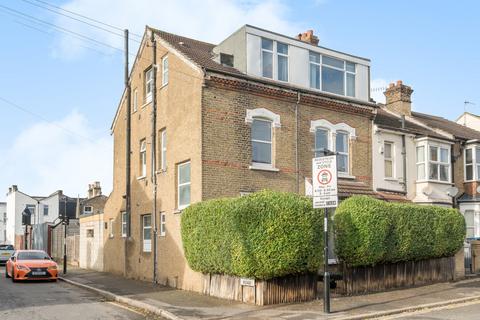 Birchanger Road, London, SE25