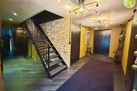 5 bedroom detached house for sale, Inglefield Road, Fobbing, SS17