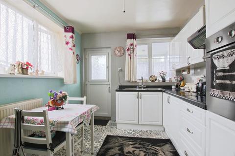 2 bedroom semi-detached bungalow for sale, Bellcroft Road, Thorngumbald, Hull, HU12 9PU