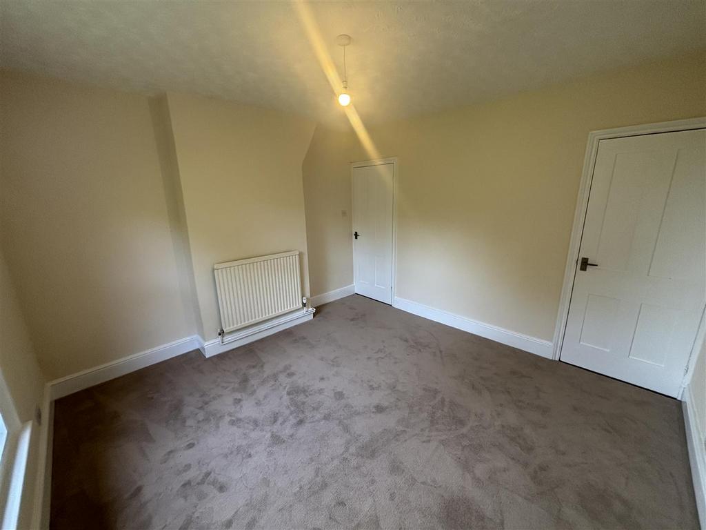 Master Bedroom 2.JPG
