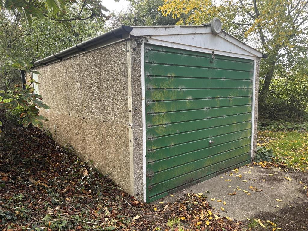 Garage.JPG