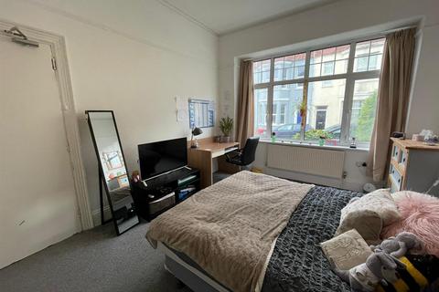 3 bedroom flat to rent, Addison Road - Flat 1, Plymouth PL4