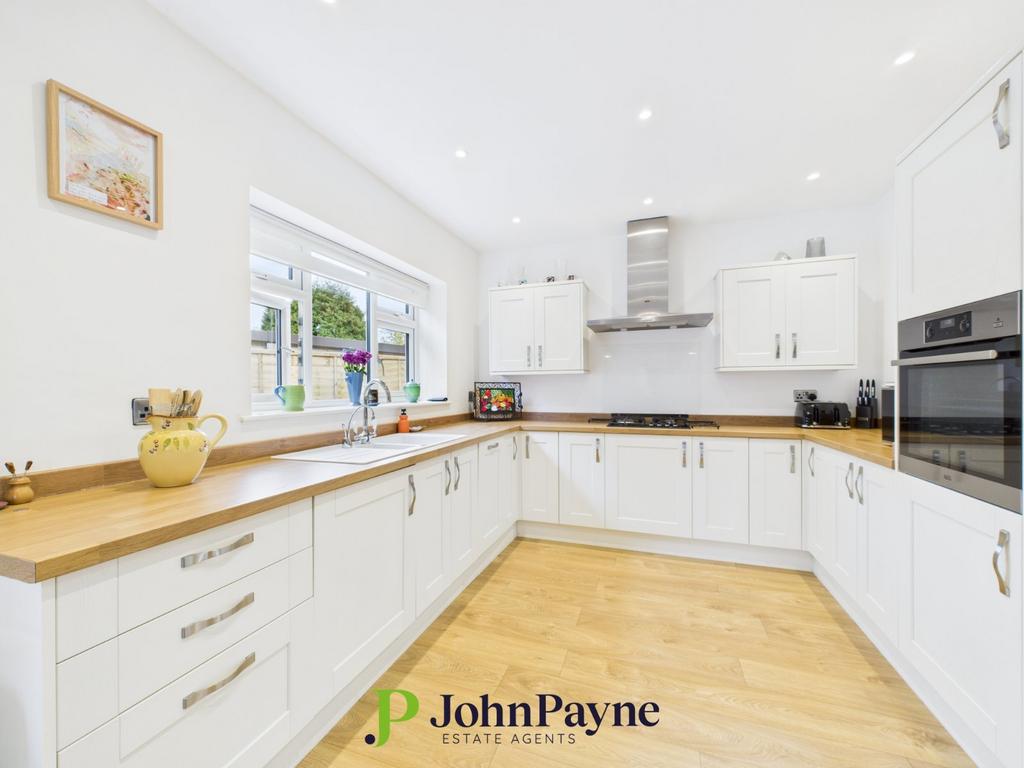 Fitted Kitchen