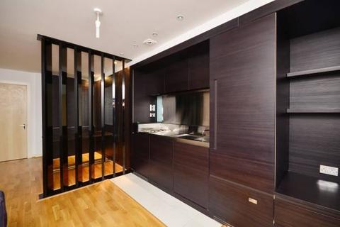 1 bedroom flat for sale, Great West Road, Brentford, TW8