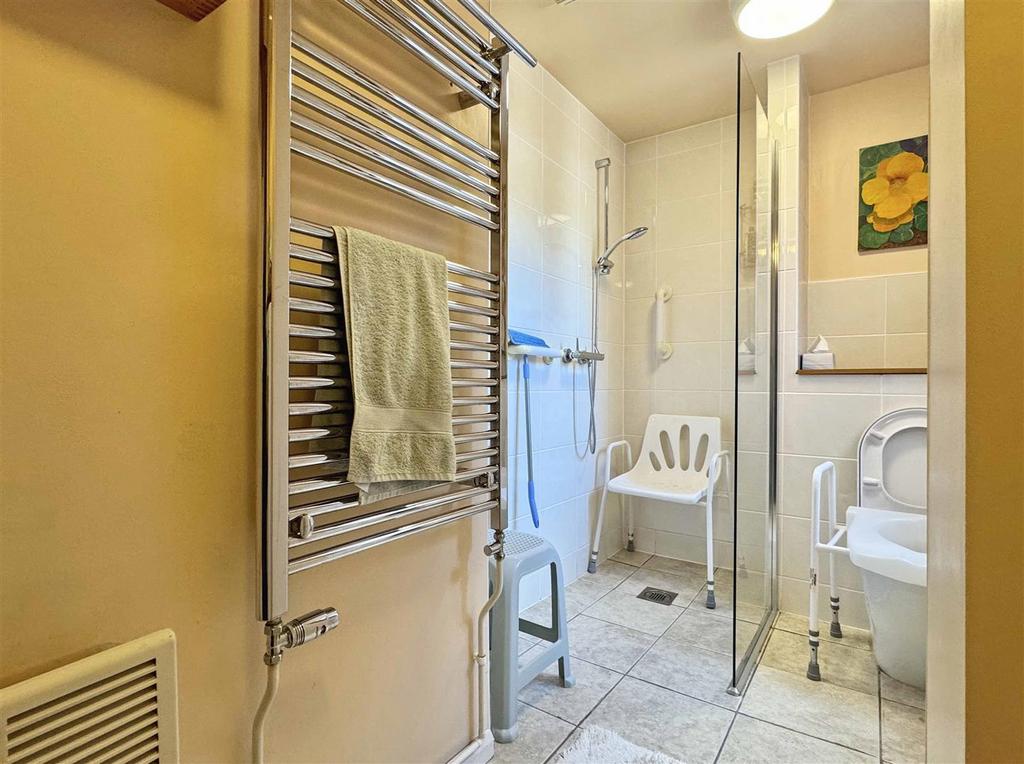 Wet Room.jpg