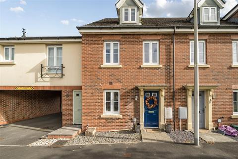 3 bedroom townhouse for sale, Birch Rock Road, Pontarddulais, SWANSEA