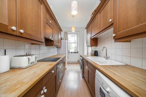 2 bedroom flat for sale, Penn Road, London N7