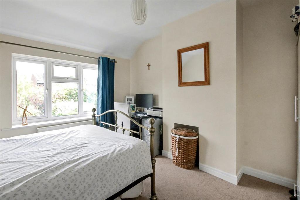 Bed 1.JPG