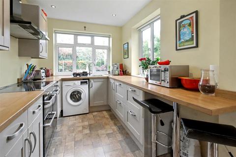 undefined, BARNETT CLOSE, LEATHERHEAD, KT22