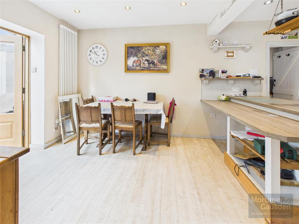 Kitchen/Dining Room