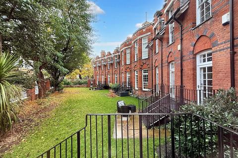 undefined, Victory Road, London, E11