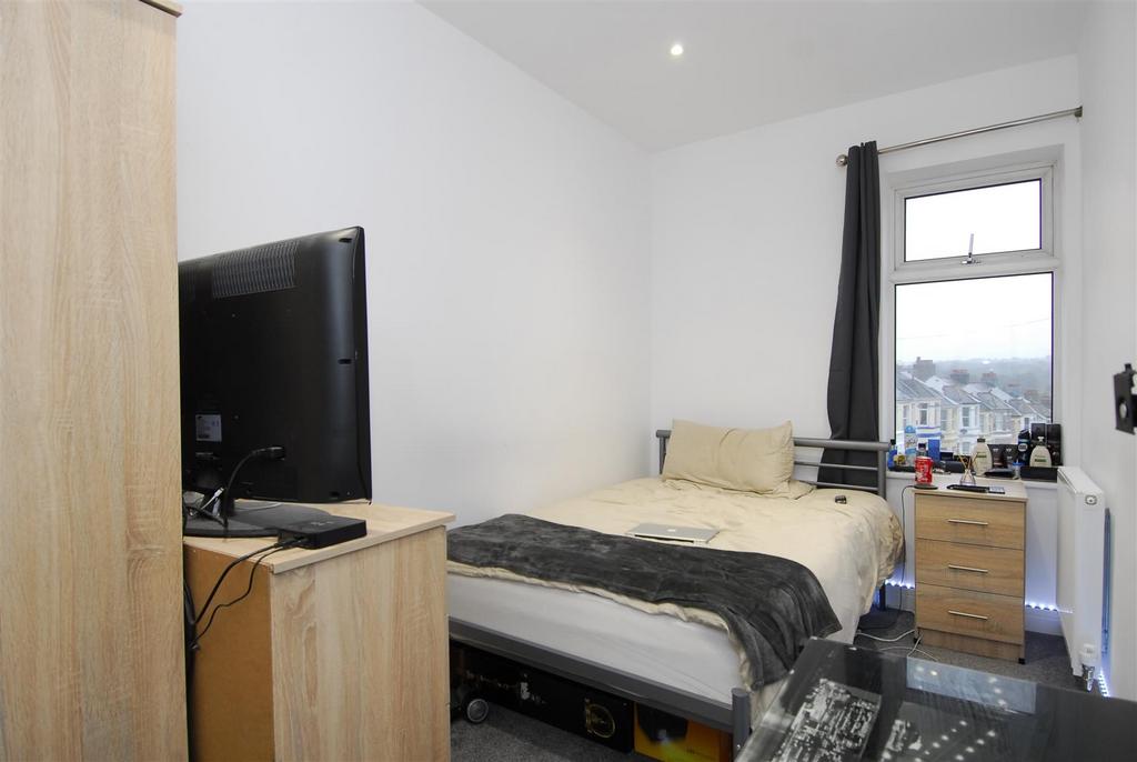 73 North Road East008.JPG