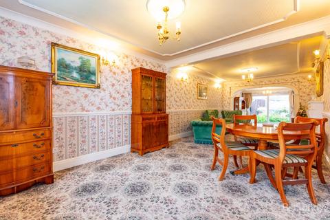 3 bedroom semi-detached house for sale, High Street, Chase Terrace, Burntwood, WS7