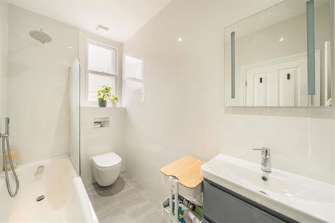 1 bedroom flat for sale, Park Hill, London SW4