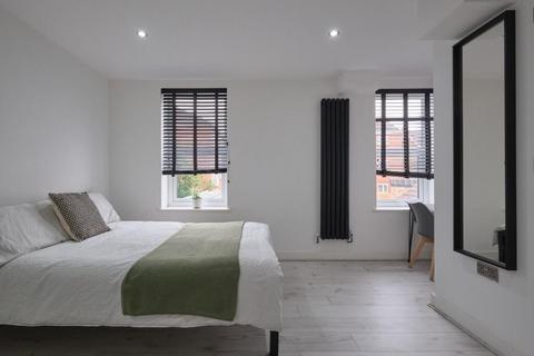 6 bedroom house to rent, Avondale Street, Lincolnshire LN2