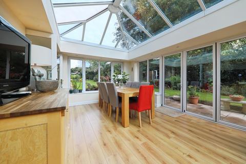 4 bedroom detached house for sale, White House Garth, North Ferriby, HU14 3FB