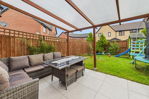 4 bedroom semi-detached house for sale, Flemish Crescent, Hull, HU3 5BN