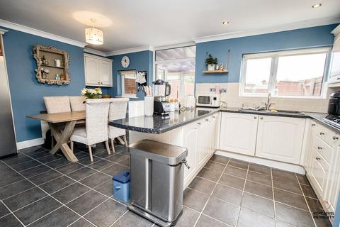3 bedroom semi-detached house for sale, Orchard Drive, Wisbech, PE13