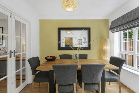 3 bedroom terraced house for sale, Rectory Close, Shepperton, Surrey, TW17