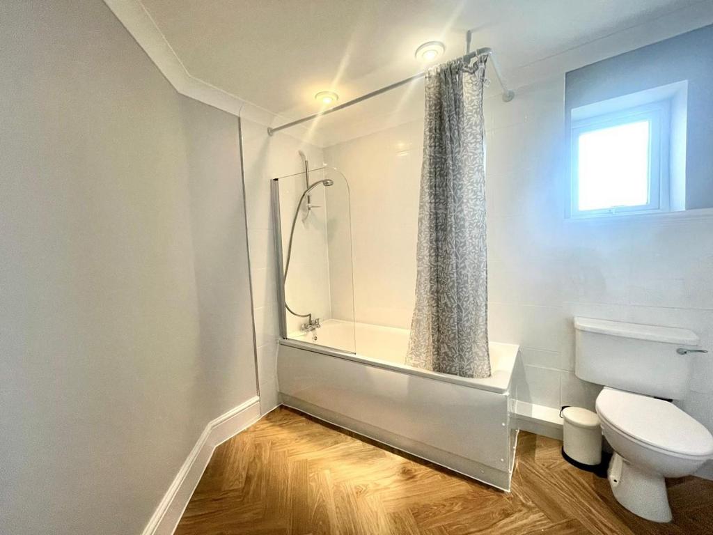 44 chaddlewood 6.jpg