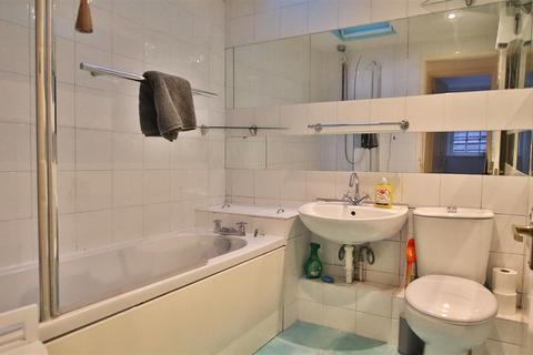2 bedroom cottage for sale, Post Office Lane, Tewkesbury