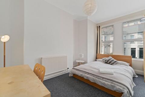 5 bedroom house to rent, Ashford Road, Plymouth PL4
