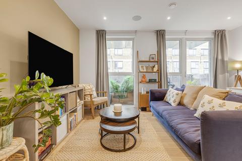 2 bedroom flat for sale, Stockwell Park Walk, London, SW9