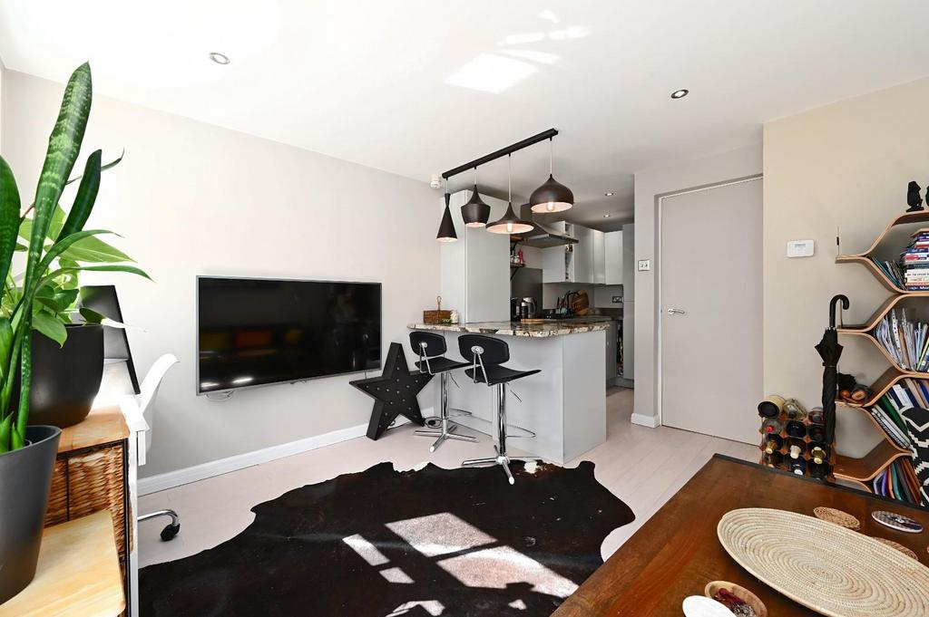 Living Room/Kitchen