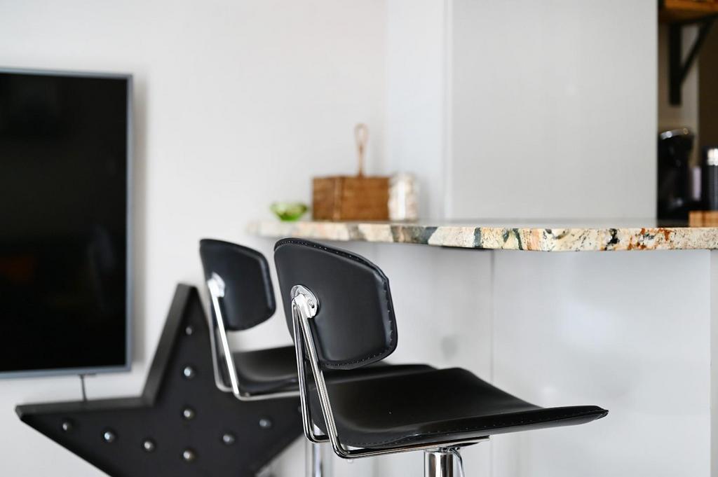 Breakfast Bar