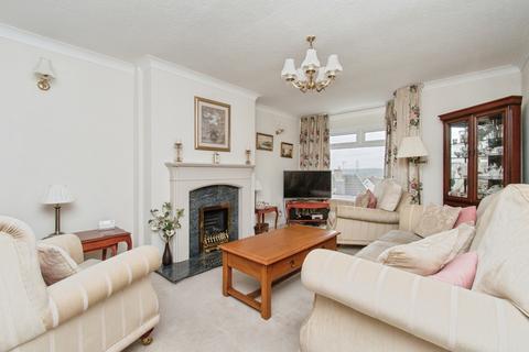 3 bedroom semi-detached house for sale, Park View, West Yorkshire WF10