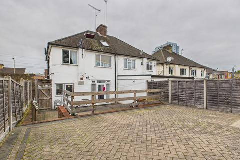 6 bedroom semi-detached house for sale, Lawn Lane, Hemel Hempstead, HP3